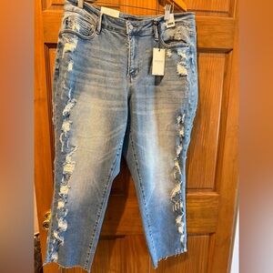 Sz 16W(oversized) Judy Blue Ripped Blue Jeans